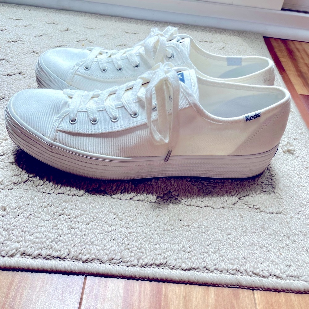 Women lace-up Keds white sneakers new